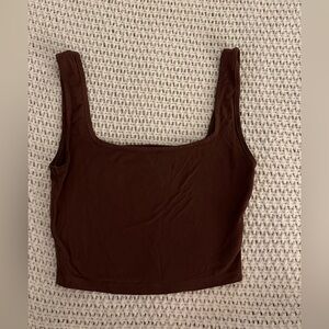 Scoop neck crop top